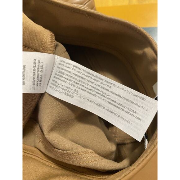 New Abercrombie & Fitch Vegan Leather The 90s Straight High Rise Pants 28 6s - Picture 6 of 6